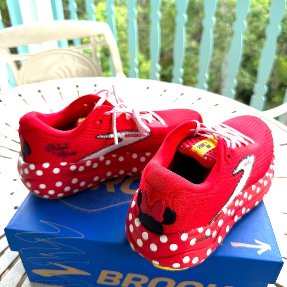 Disney Red Minnie Mouse Sneakers Brooks